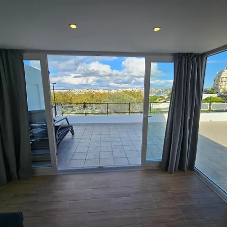 Sun And Ii Ac Wifi 90mts From The Apartment Portimao