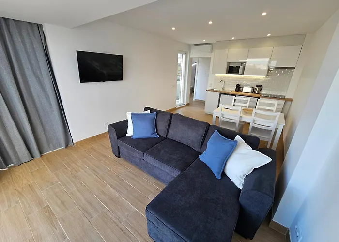 Apartament Sun And Ii Ac Wifi 90mts From The *