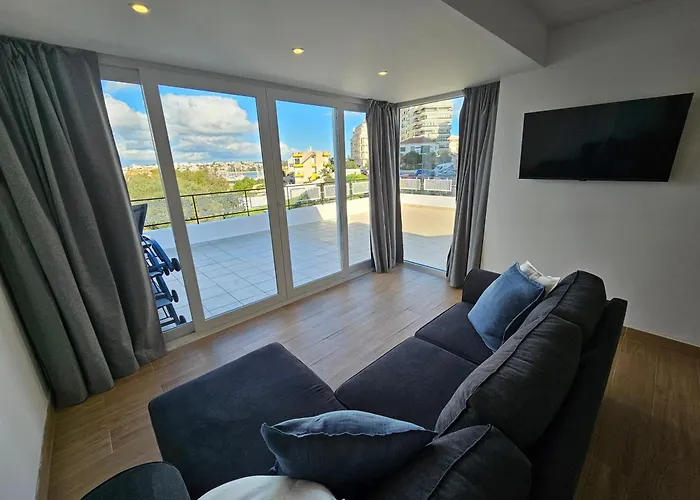 Sun And Ii Ac Wifi 90mts From The Appartement Portimão